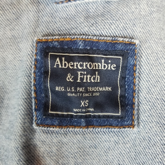 Abercrombie & Fitch Distressed Denim Jacket - Picture 9 of 9